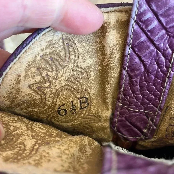 VTG. Ariat Fatbaby PURPLE /BONE CROCODILE PRINT Leather Mid Calf Boots Size 6.5 - Picture 8 of 16